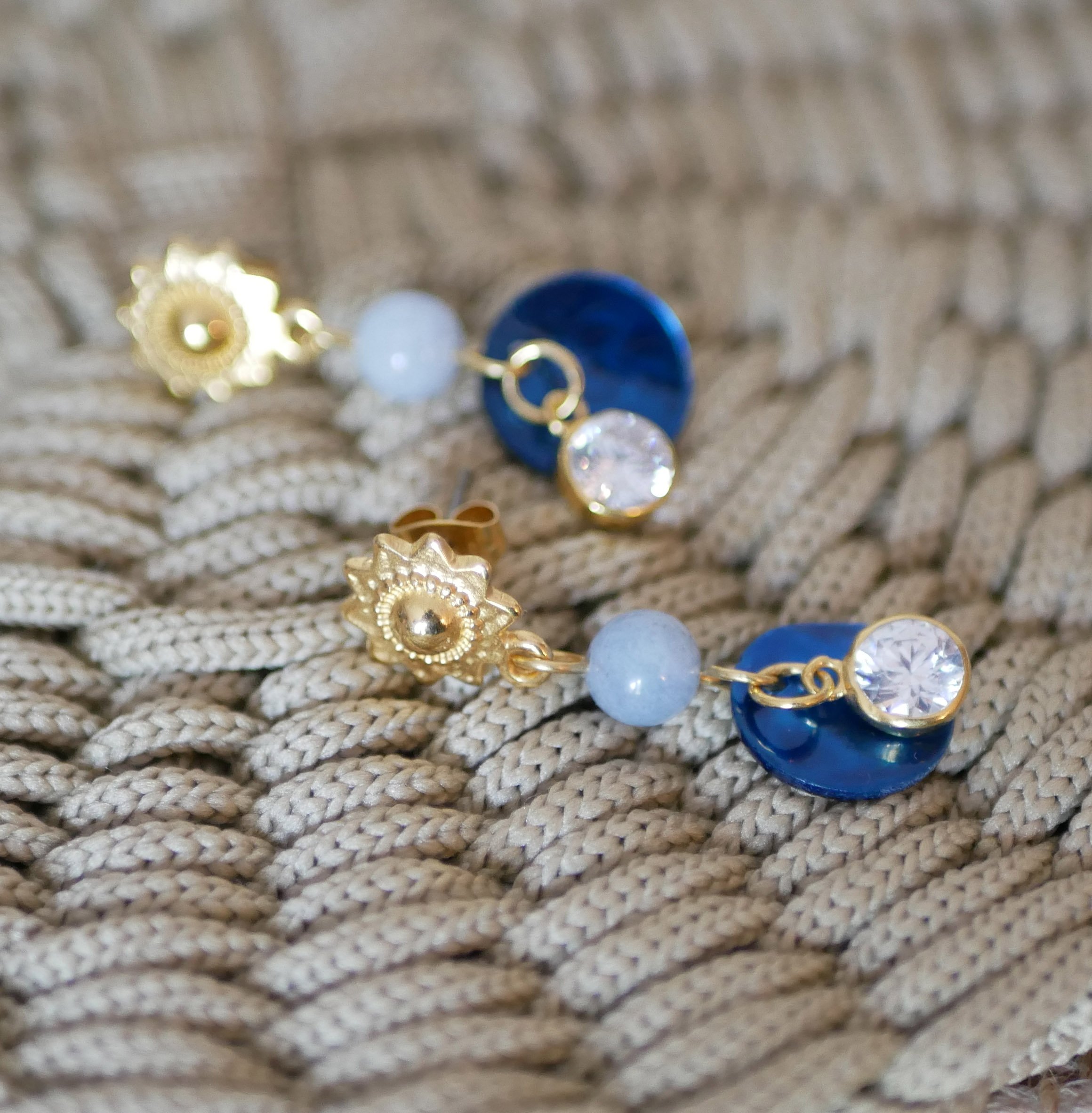 Oorbellen uit de collectie "Les nacrées" Blauw