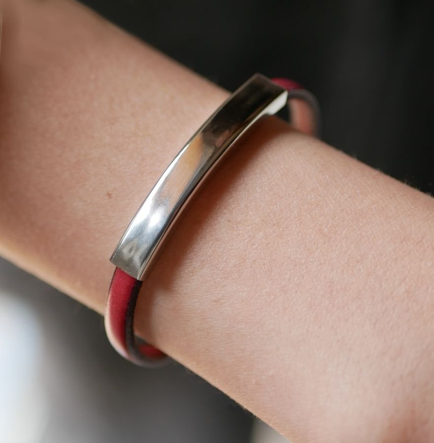 Metalen staafarmband in leer, enkele draai 