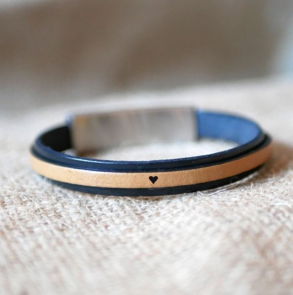 Tweekleurige lederen band, aanpasbaar door kleur en gravure 