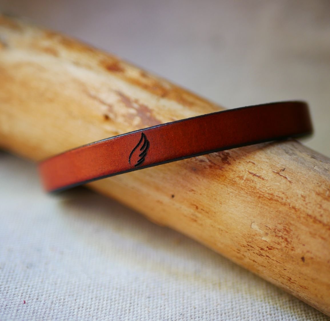 Lederen armband voor communie of doop gepersonaliseerd met de voornaam 