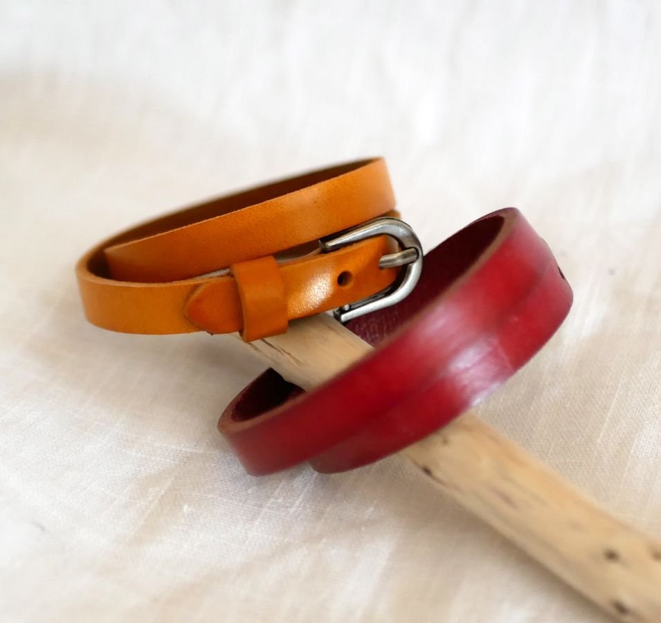 Leren armband dubbele tour camel Gegraveerd gemengd