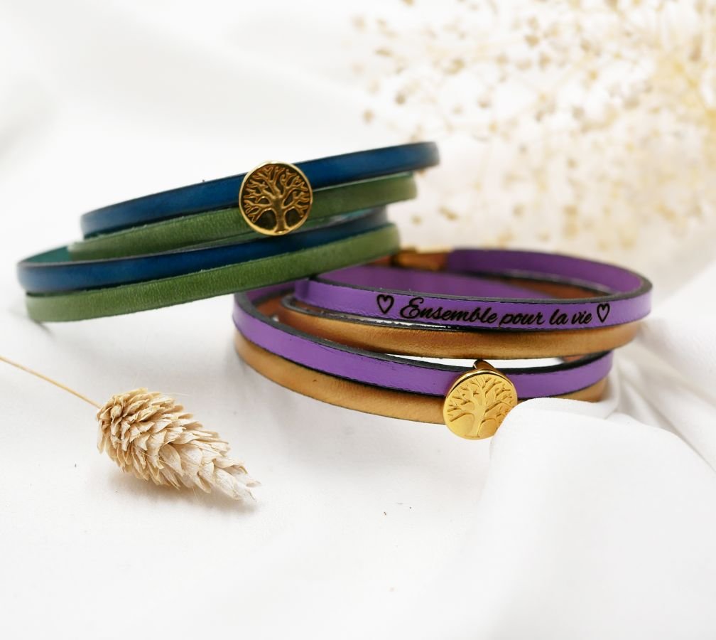 Lederen armband in duo van kleuren, personaliseerbaar met gouden cabochon Levensboom