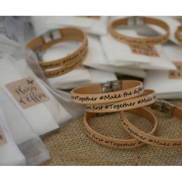 Leren armband met gravure voor vrouwen