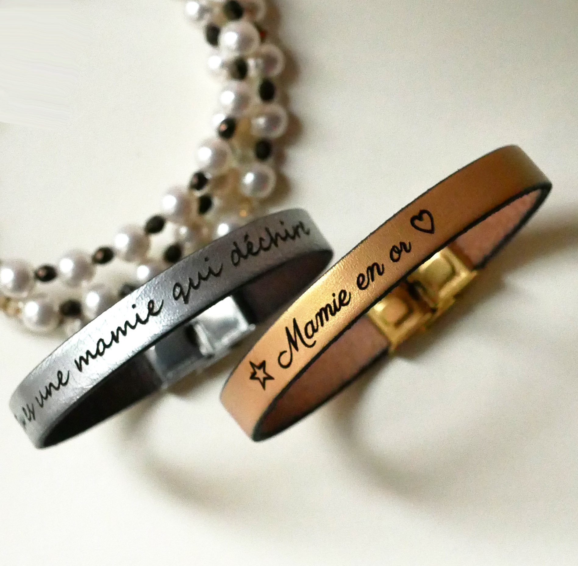 Leren armband met gravure voor vrouwen