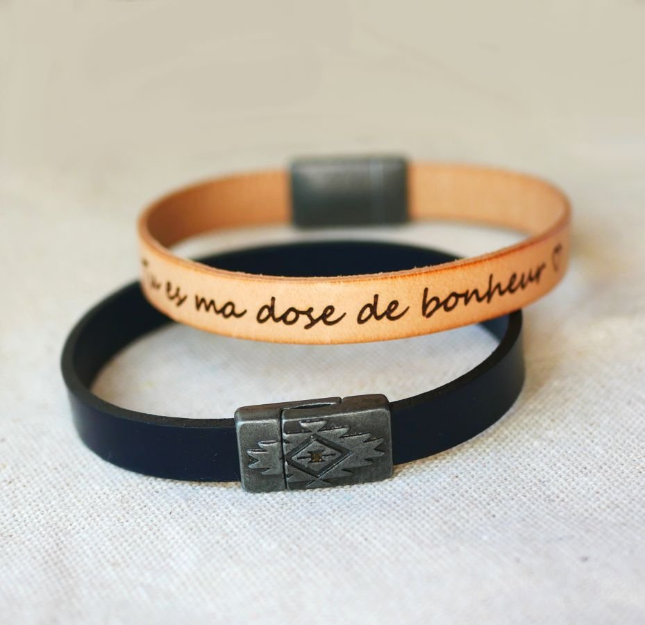 Lederen armband met etnische magnetische sluiting om te personaliseren