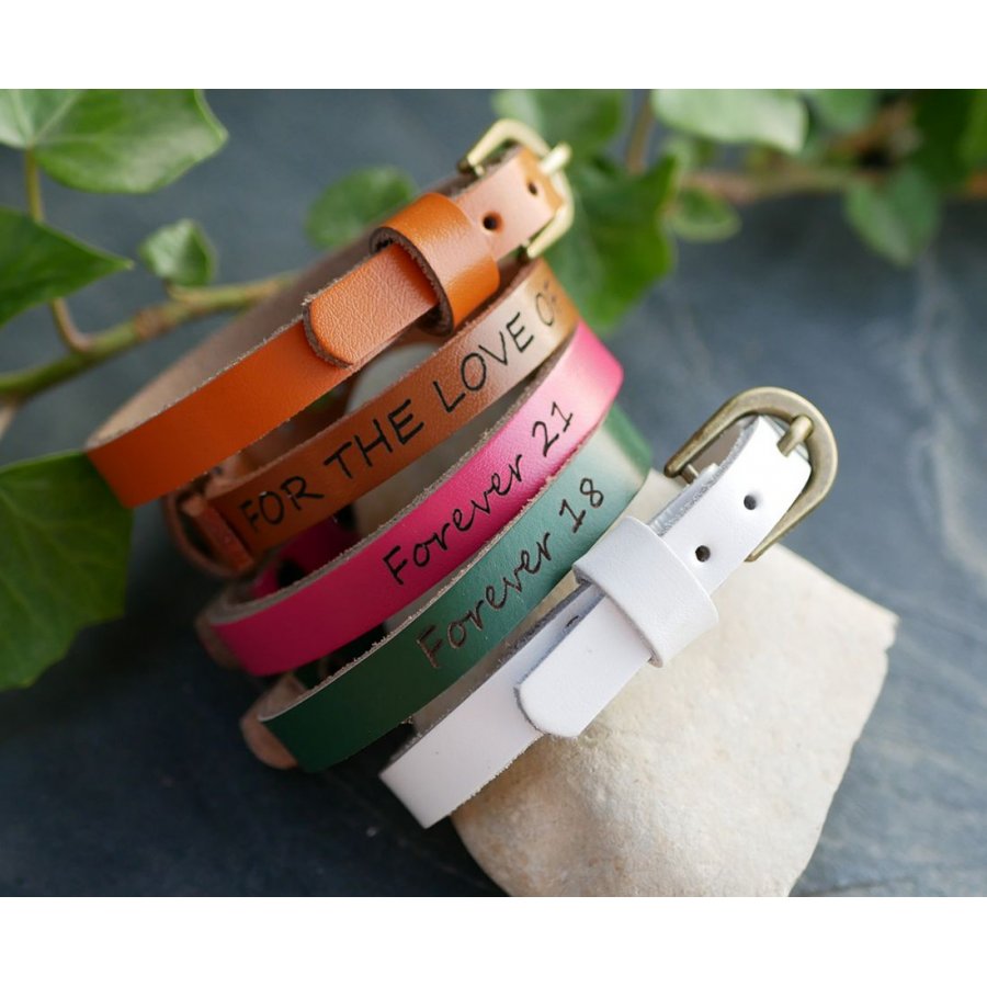 Gegraveerde lederen armband enkele draai te personaliseren gemengde volwassen kind