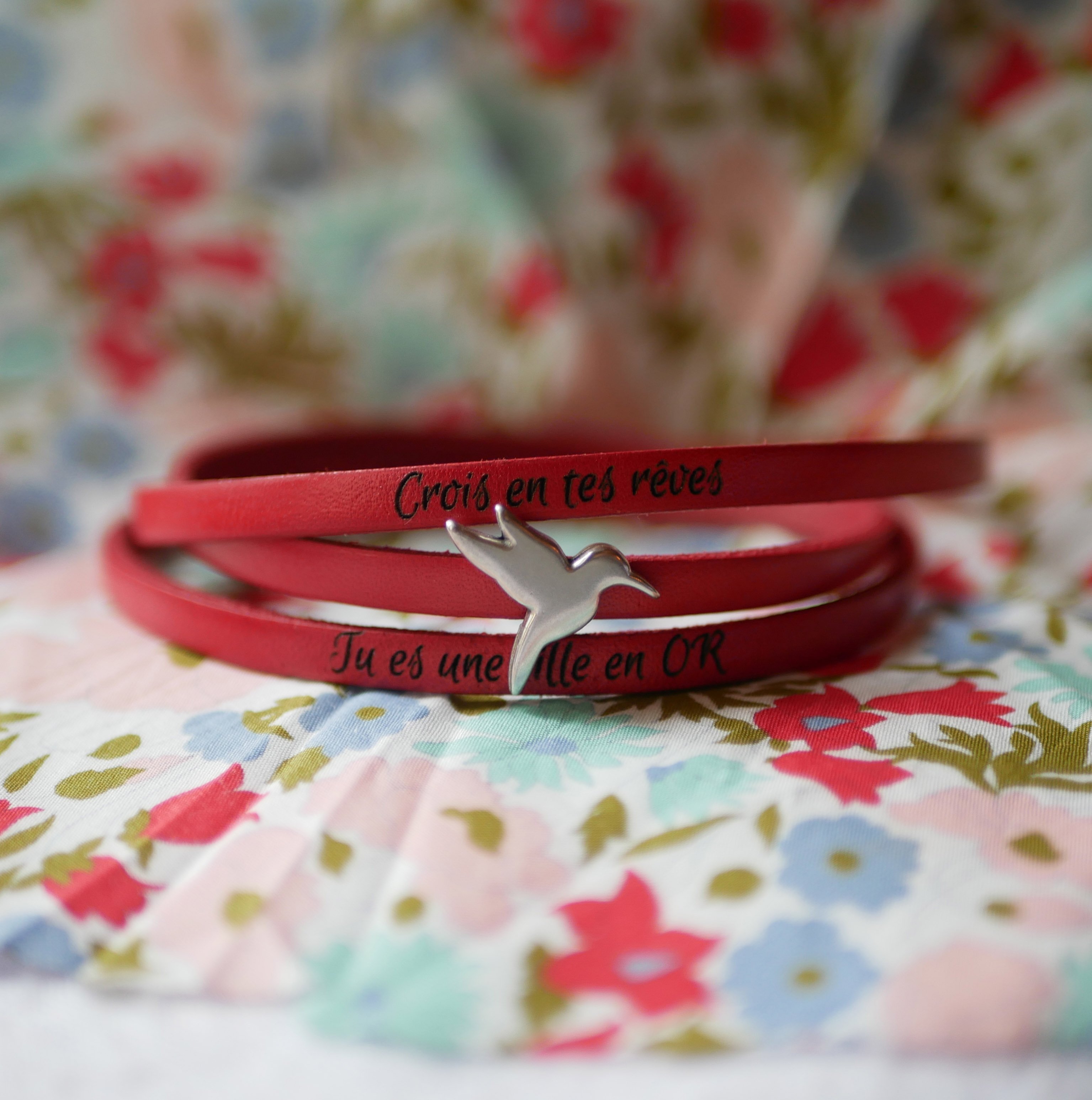 Aanpasbare multi-turn leren band met ster, oneindigheid of hart motief 