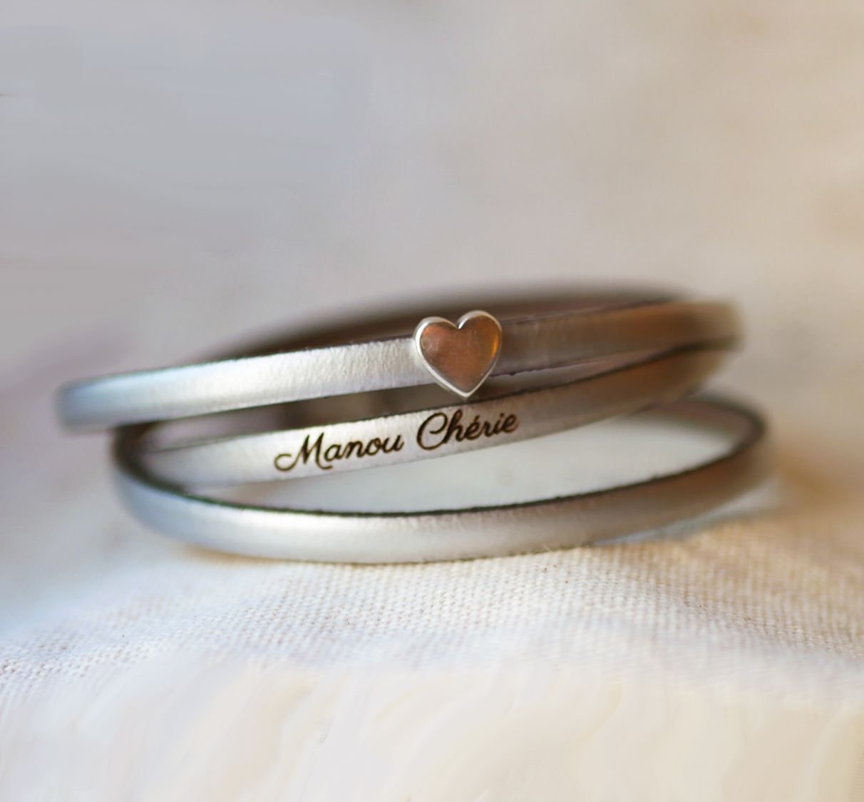 Aanpasbare multi-turn leren band met ster, oneindigheid of hart motief 