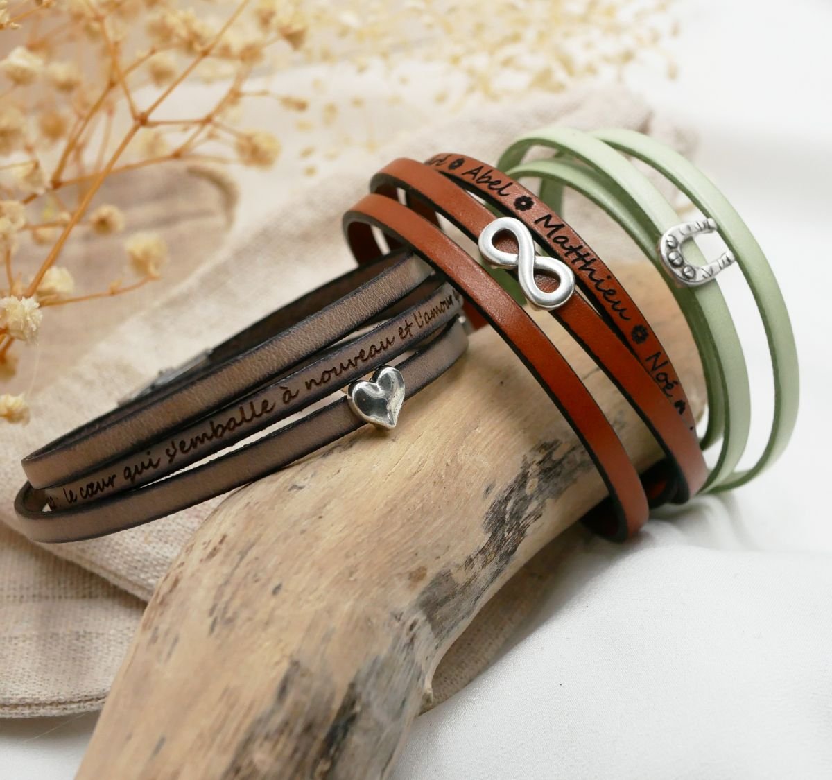 Aanpasbare multi-turn leren band met ster, oneindigheid of hart motief 