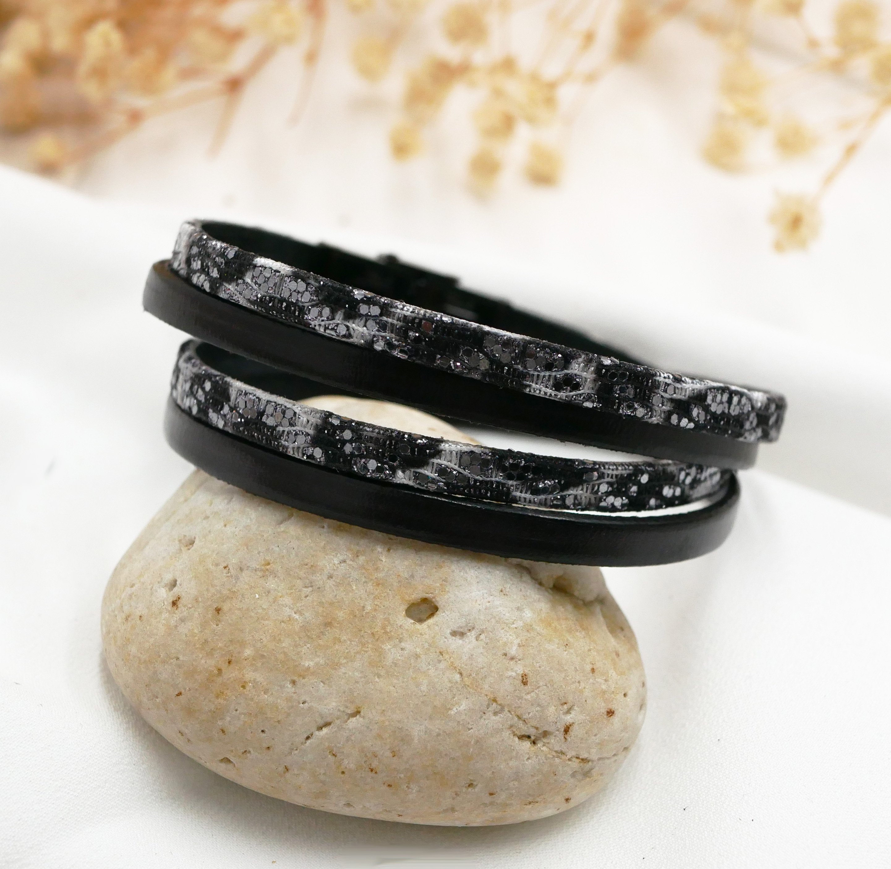 Zwart zilverleren band met glitter om te personaliseren