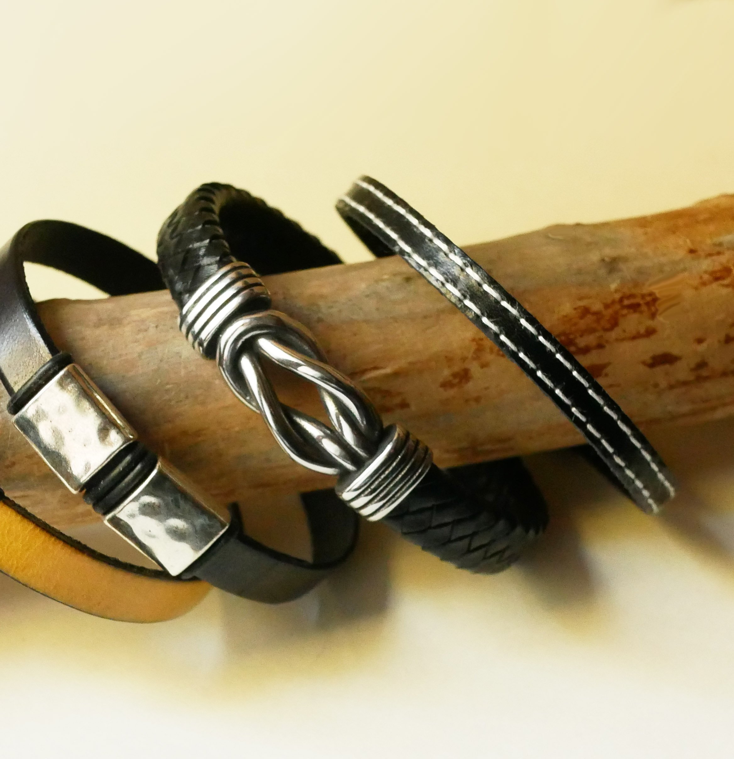 Zwarte leren riem met dubbele witte stiksels Verstelbare tailleband
