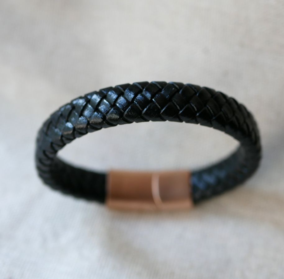 Zwarte lederen armband met magnetische Rose Gold stalen sluiting