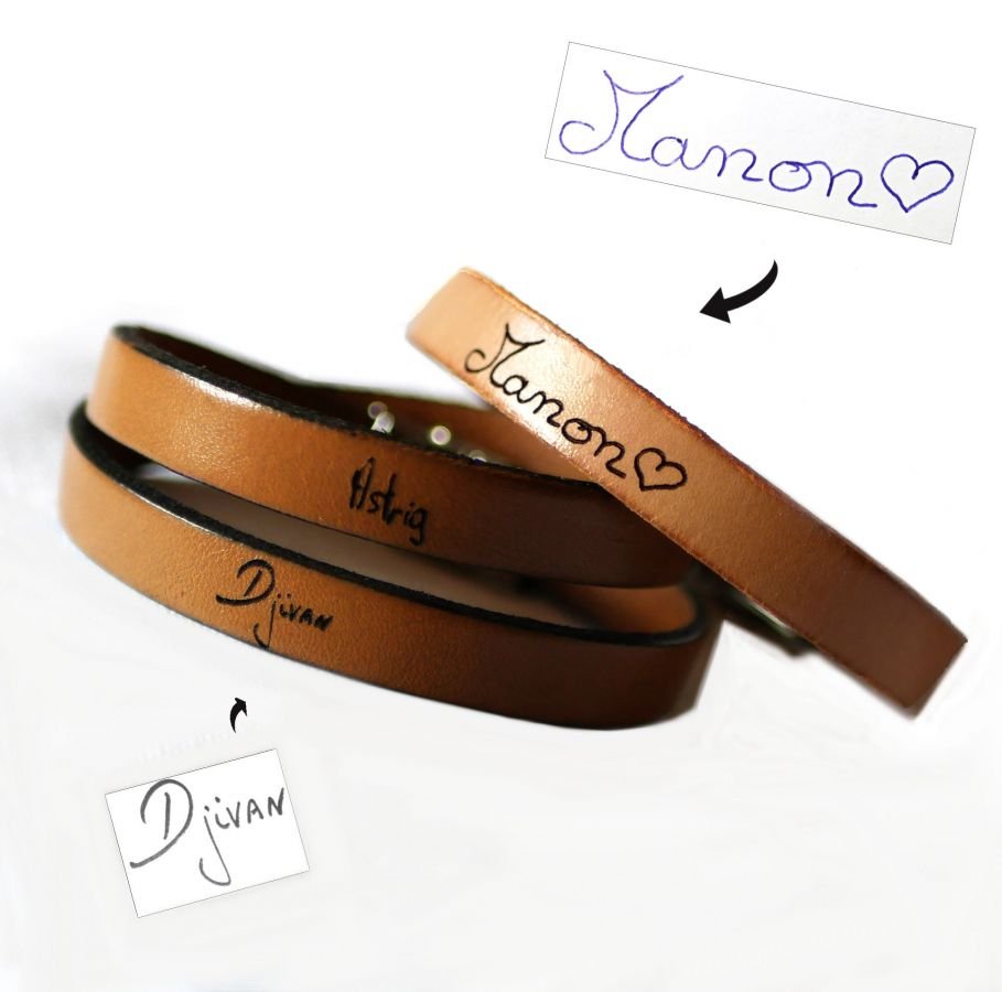 Leren band kan worden gepersonaliseerd door handschrift te graveren op een enkele, dubbele of driedubbele draai