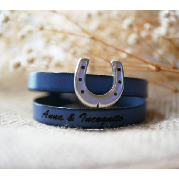 Aanpasbare lederen riem met enkel of dubbel gedraaid hoefijzerdesign