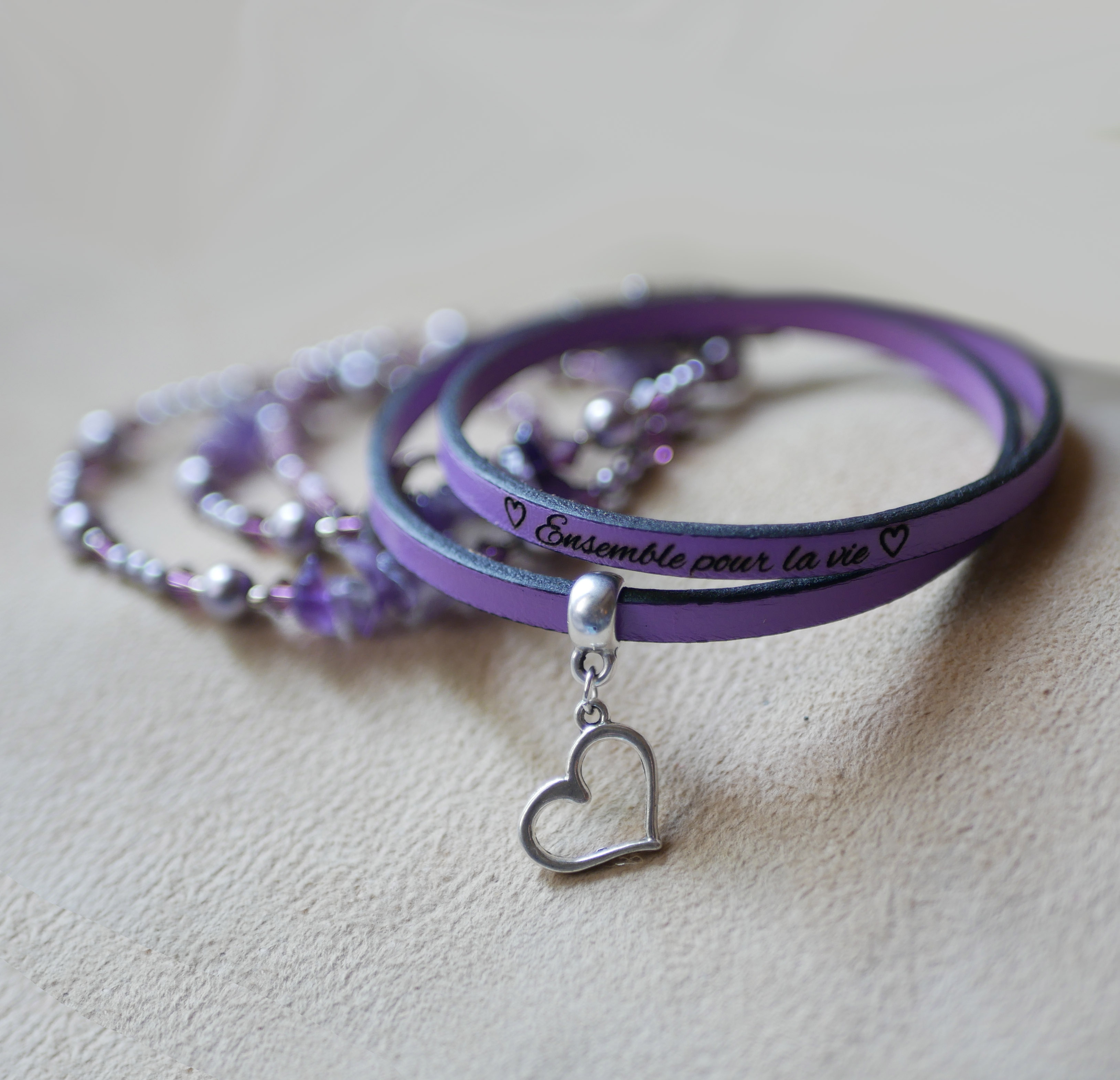 2-draads leren armband met graveerbaar bedeltje