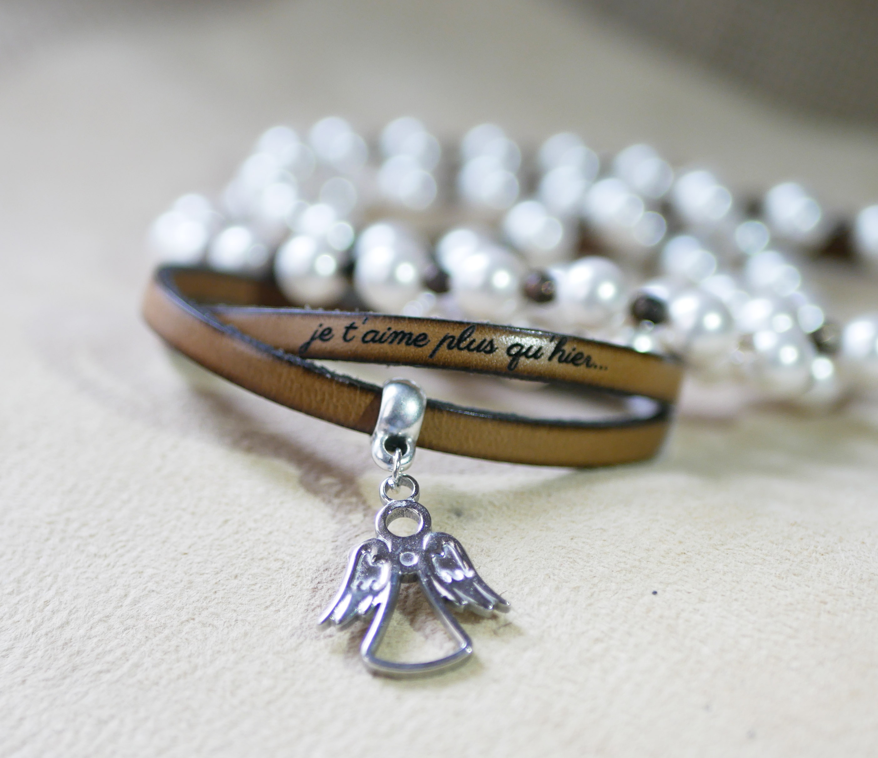 2-draads leren armband met graveerbaar bedeltje