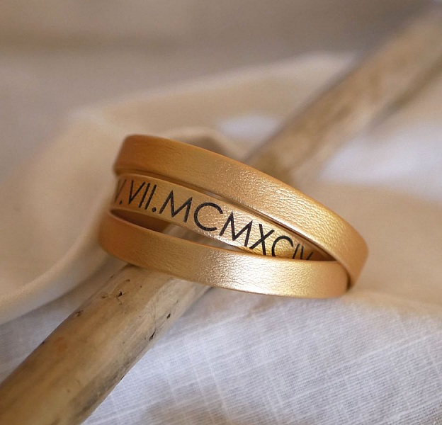 Lederen armband vrouw drievoudige draai om kleur en gravure te personaliseren 