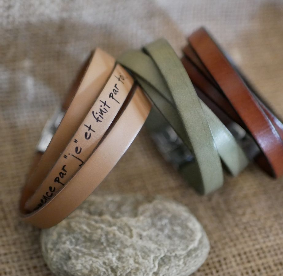 Lederen armband triple draait man of vrouw te worden gepersonaliseerd verstelbare sluiting