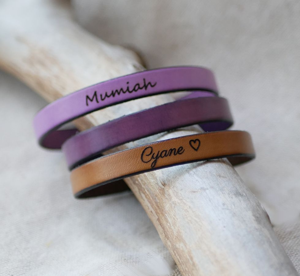 Lederen armband te personaliseren door gravure elegante magnetische sluiting