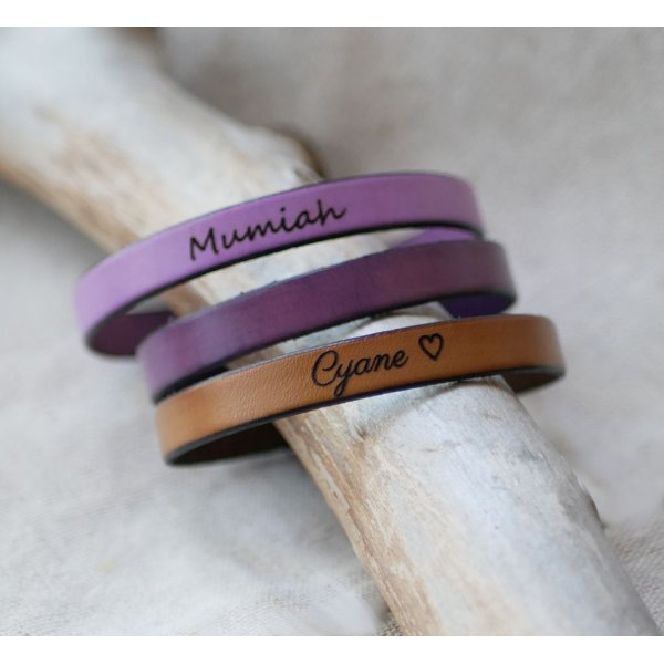 Lederen armband te personaliseren door gravure elegante magnetische sluiting