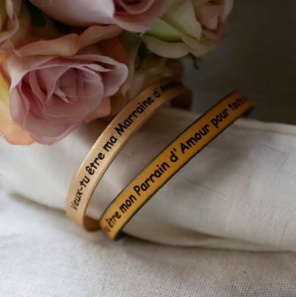 Lederen armband te personaliseren door gravure elegante magnetische sluiting