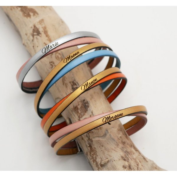 Gepersonaliseerde gekruiste leren duoarmband voor meisjes of vrouwen 