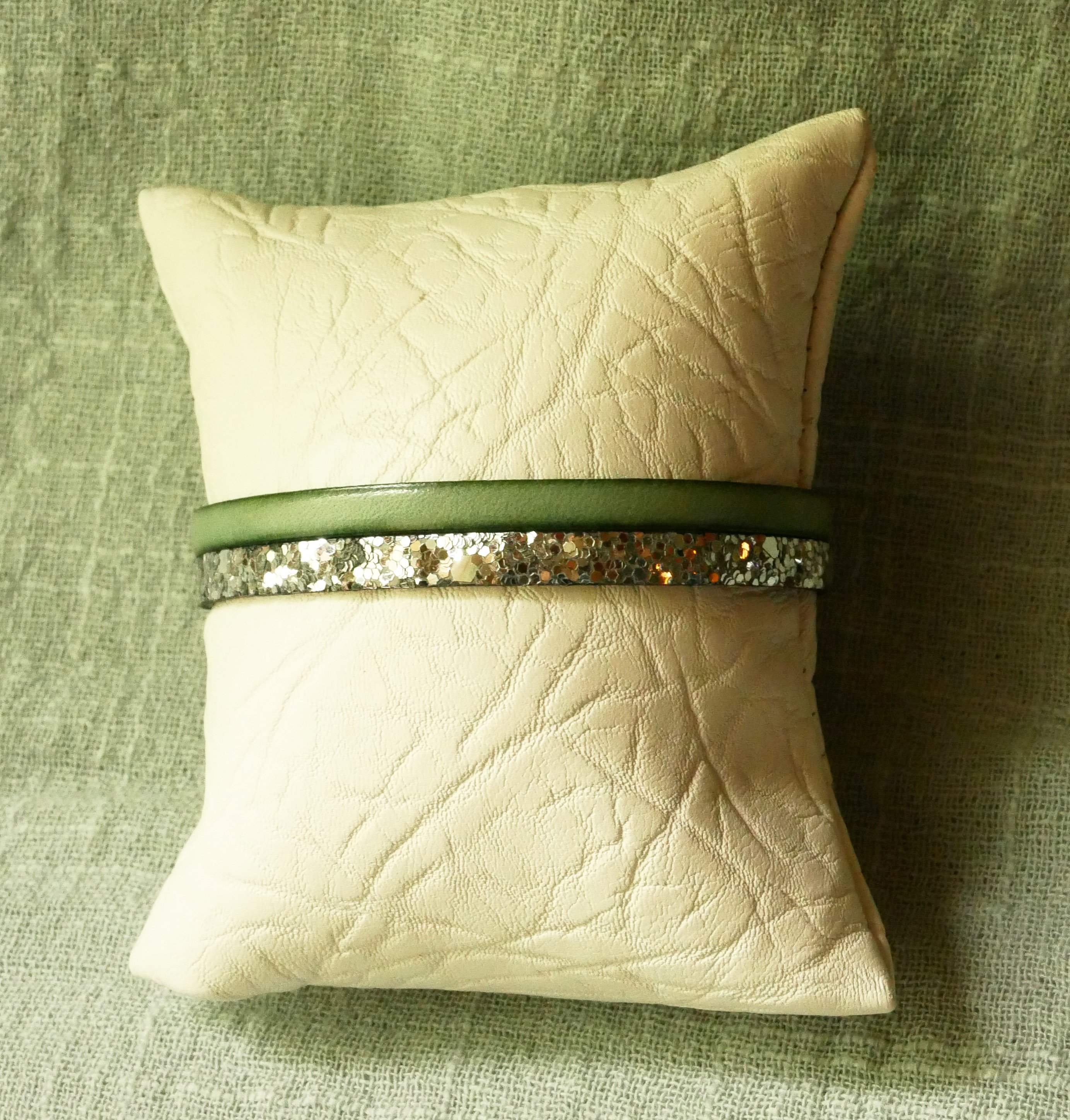 Leren duo armband in zilver en kleur naar keuze