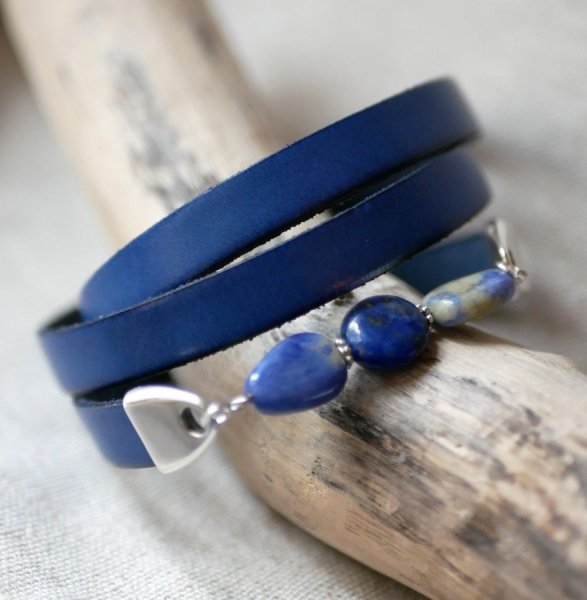 Leder en parels armband voor vrouwen Lapis Lazuli blauw te personaliseren 