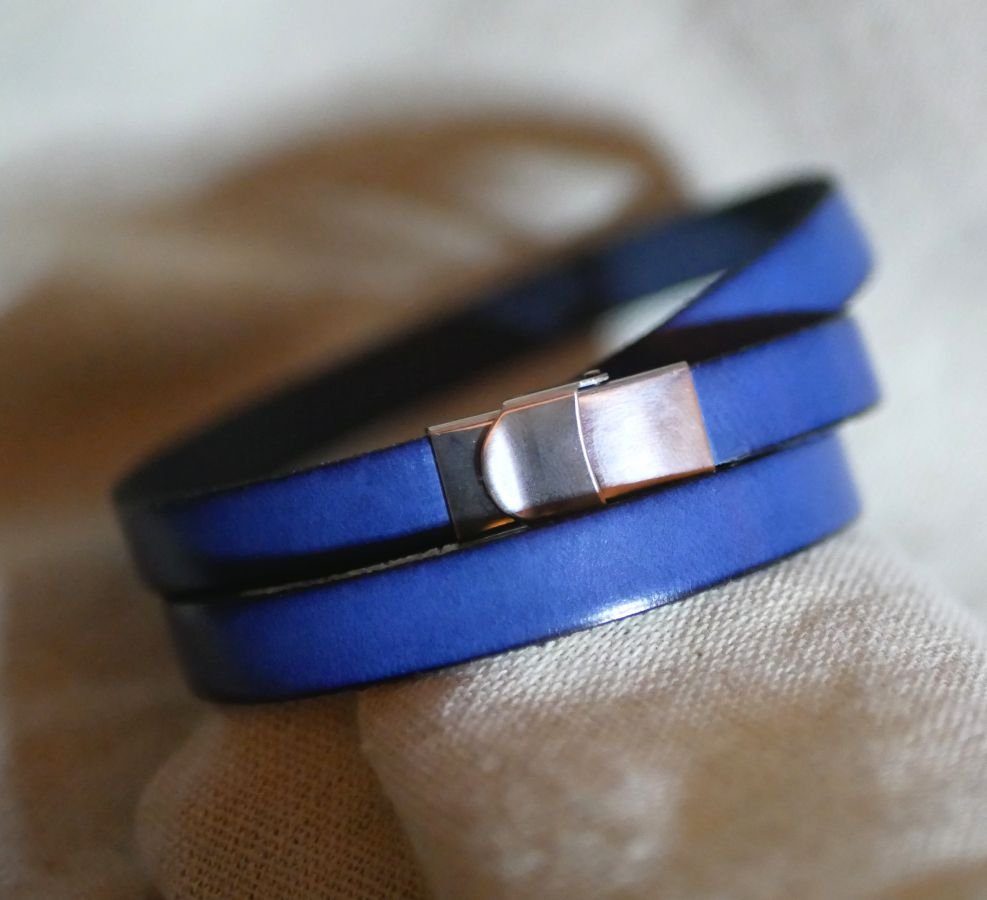 Leder en parels armband voor vrouwen Lapis Lazuli blauw te personaliseren 