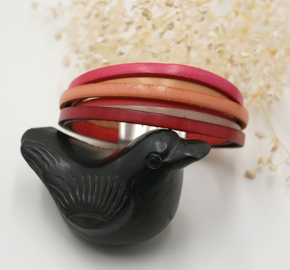 Multi-leren damesarmband in manchet Rood, Perzik, Koraal, Beige