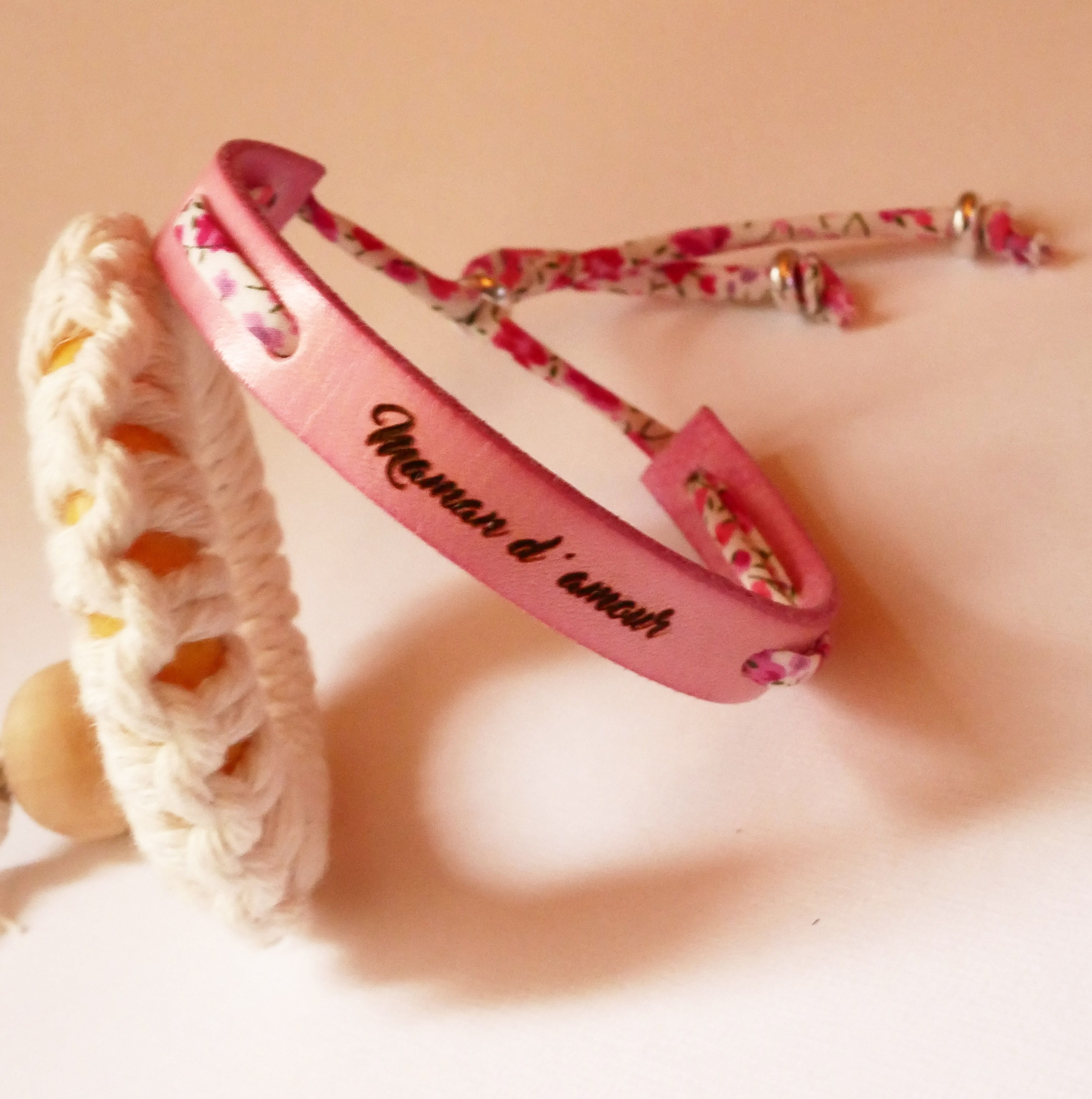 Florâme armband om te personaliseren met je keuze van vrijheidskoord en leer om te graveren