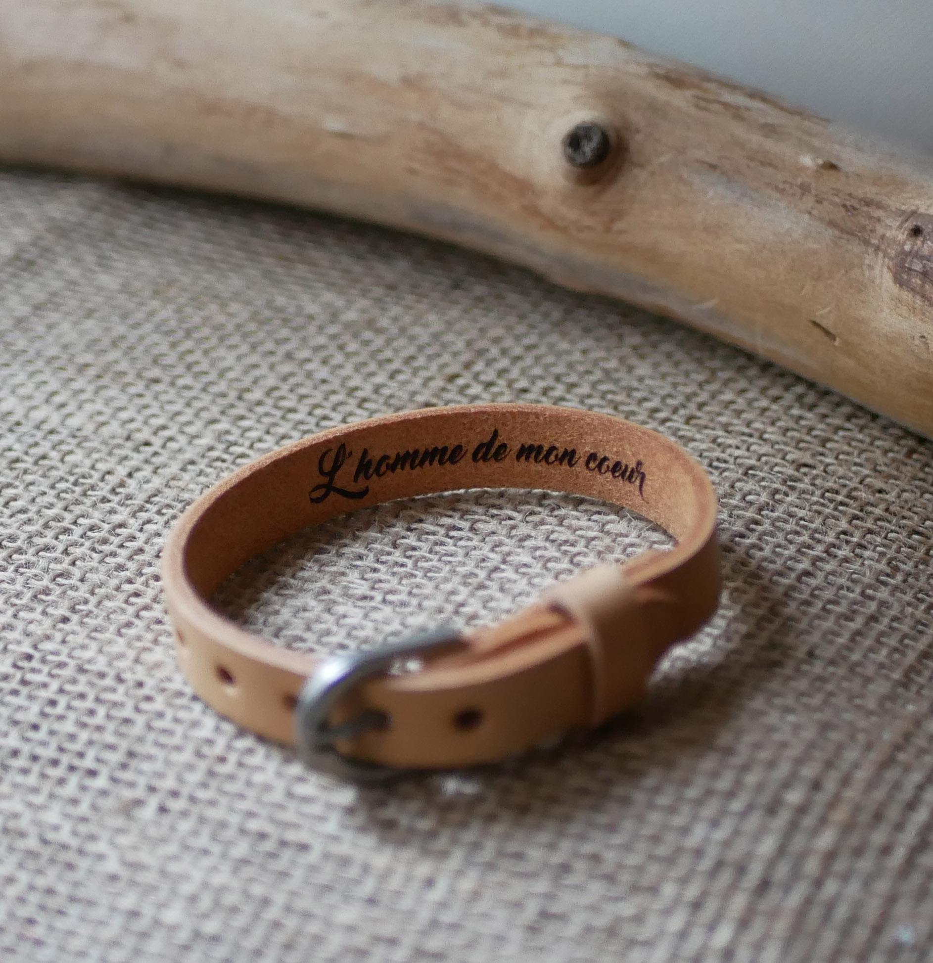 Herenarmband van natuurlijk leder, gegraveerd om te personaliseren 