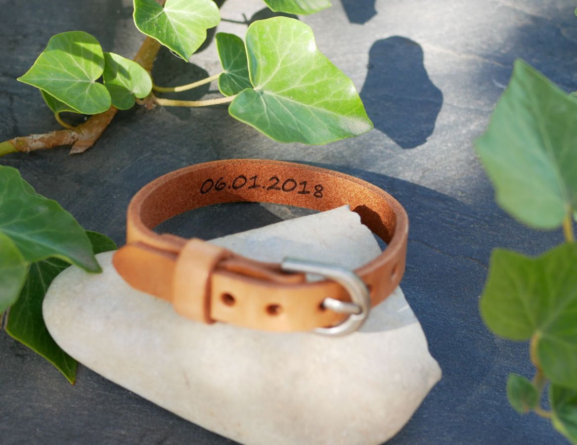 Herenarmband van natuurlijk leder, gegraveerd om te personaliseren 