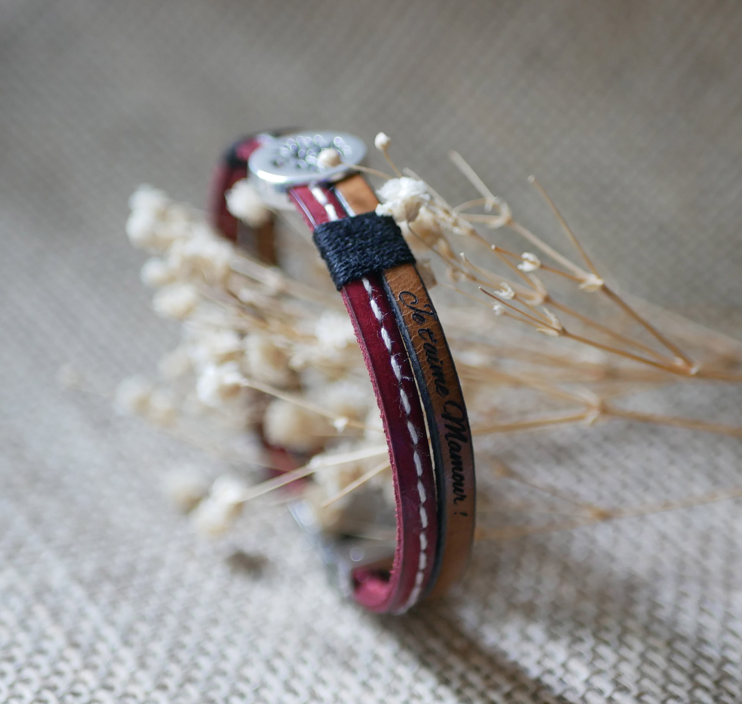 Herenarmband in duo rood leer met stiksels Aanpasbare levensboom 