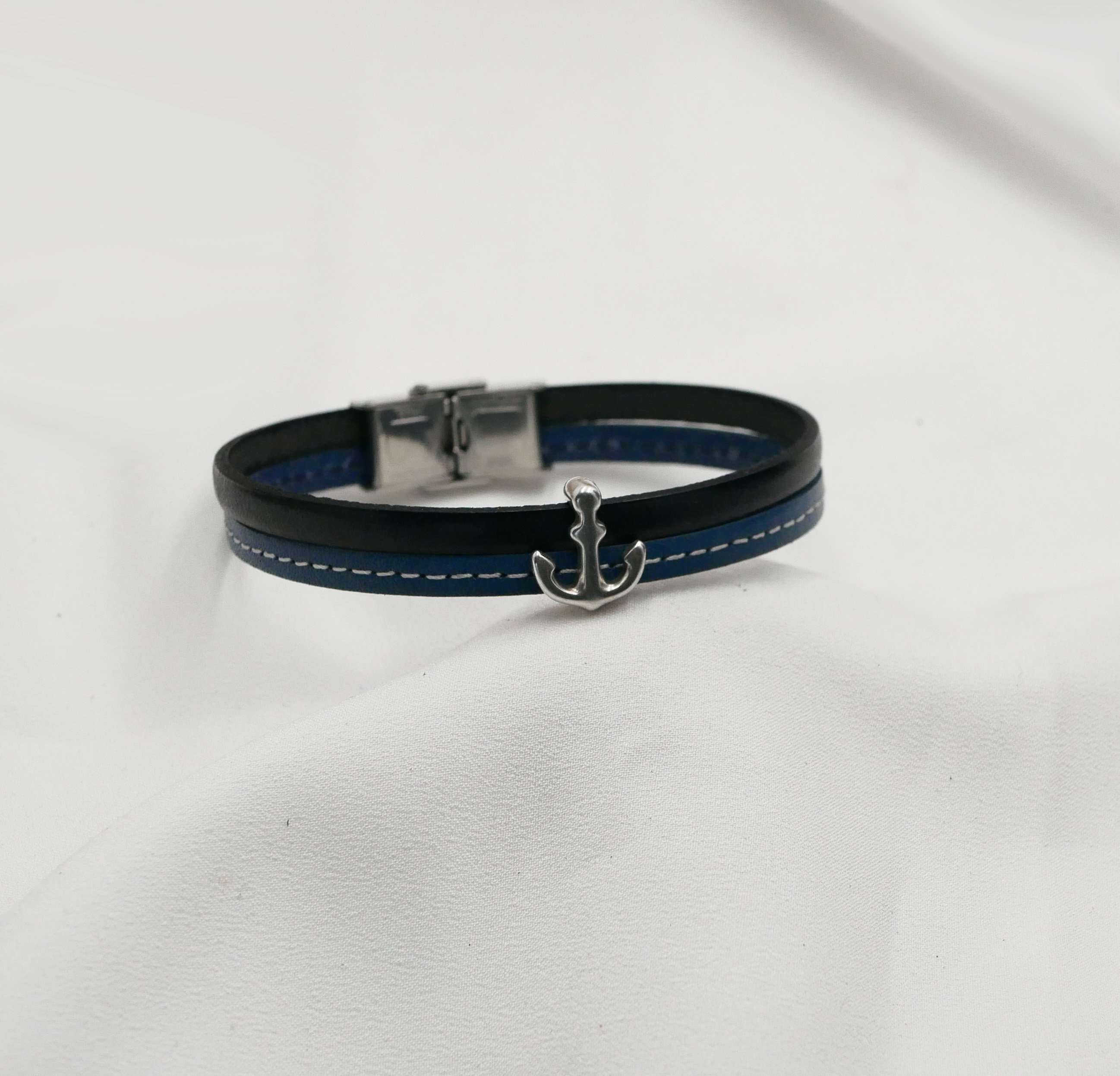 Herenarmband in blauw duo leer met stiksels Aanpasbaar marineanker 