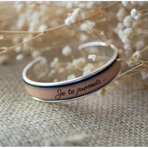 Lederen armband gepersonaliseerd door gravure