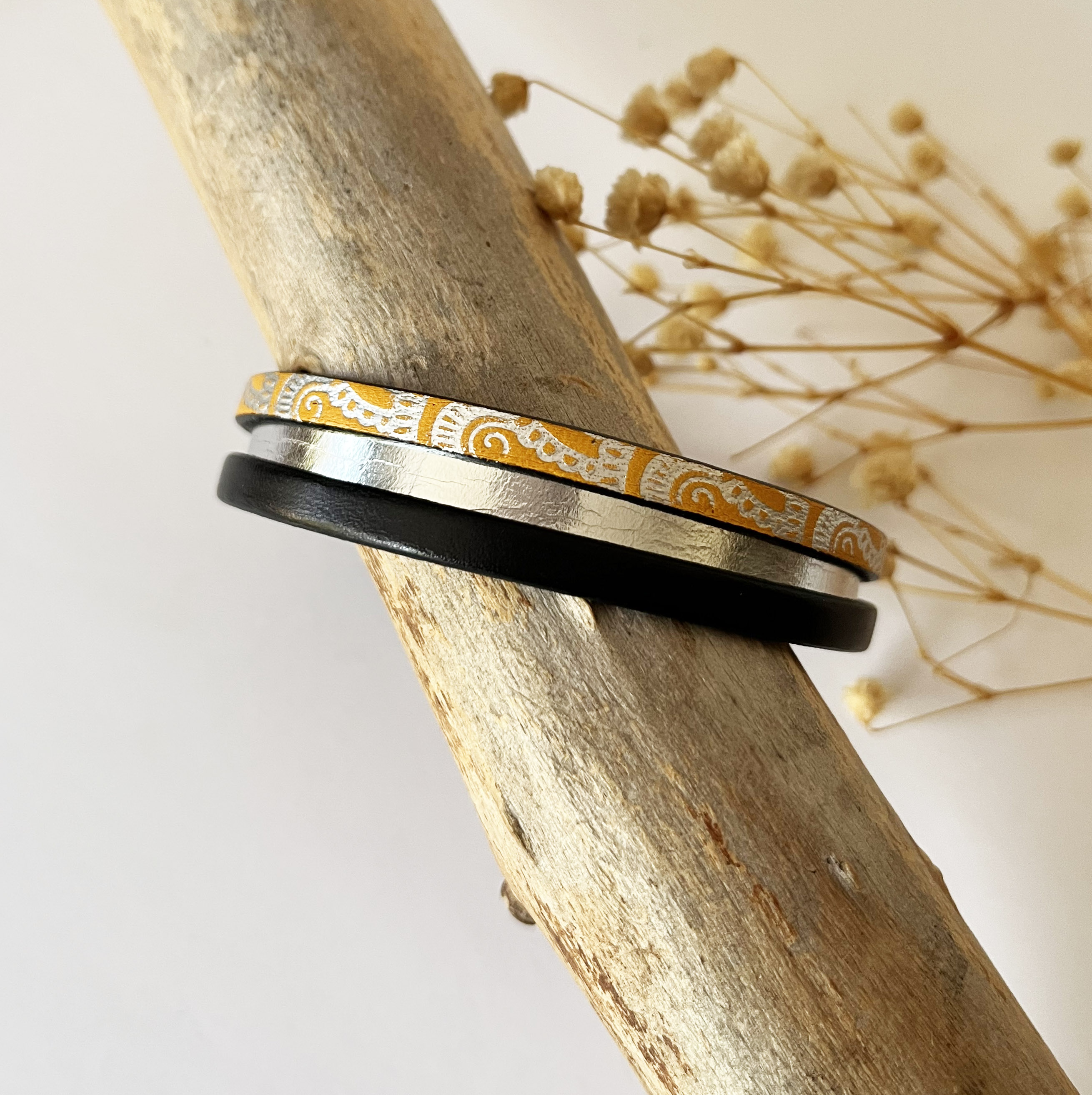 Bracelet manchette femme aux 3 cuirs orange argenté  fermoir à extension