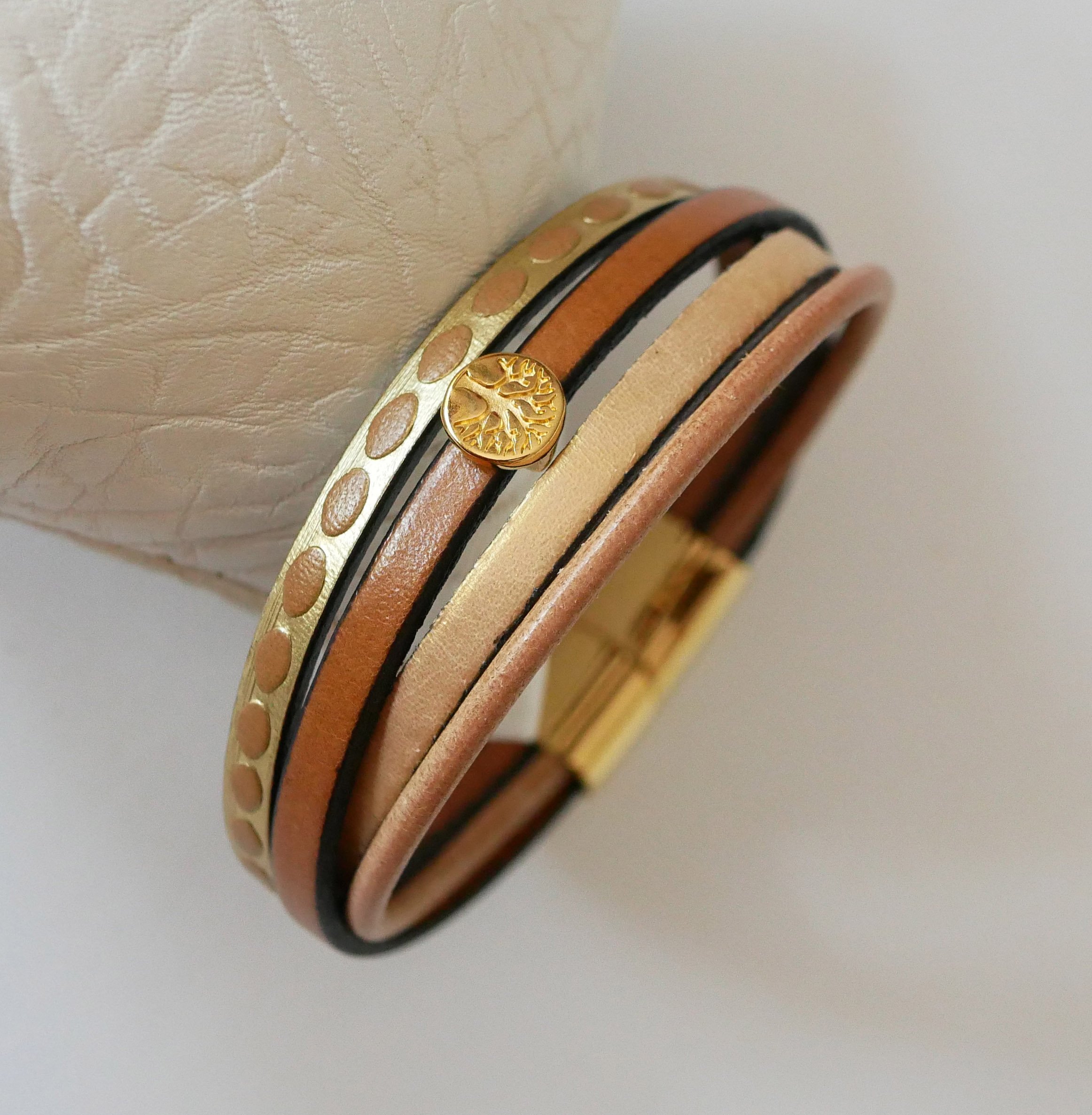 Gouden damesarmband met mini levensboom cabochon