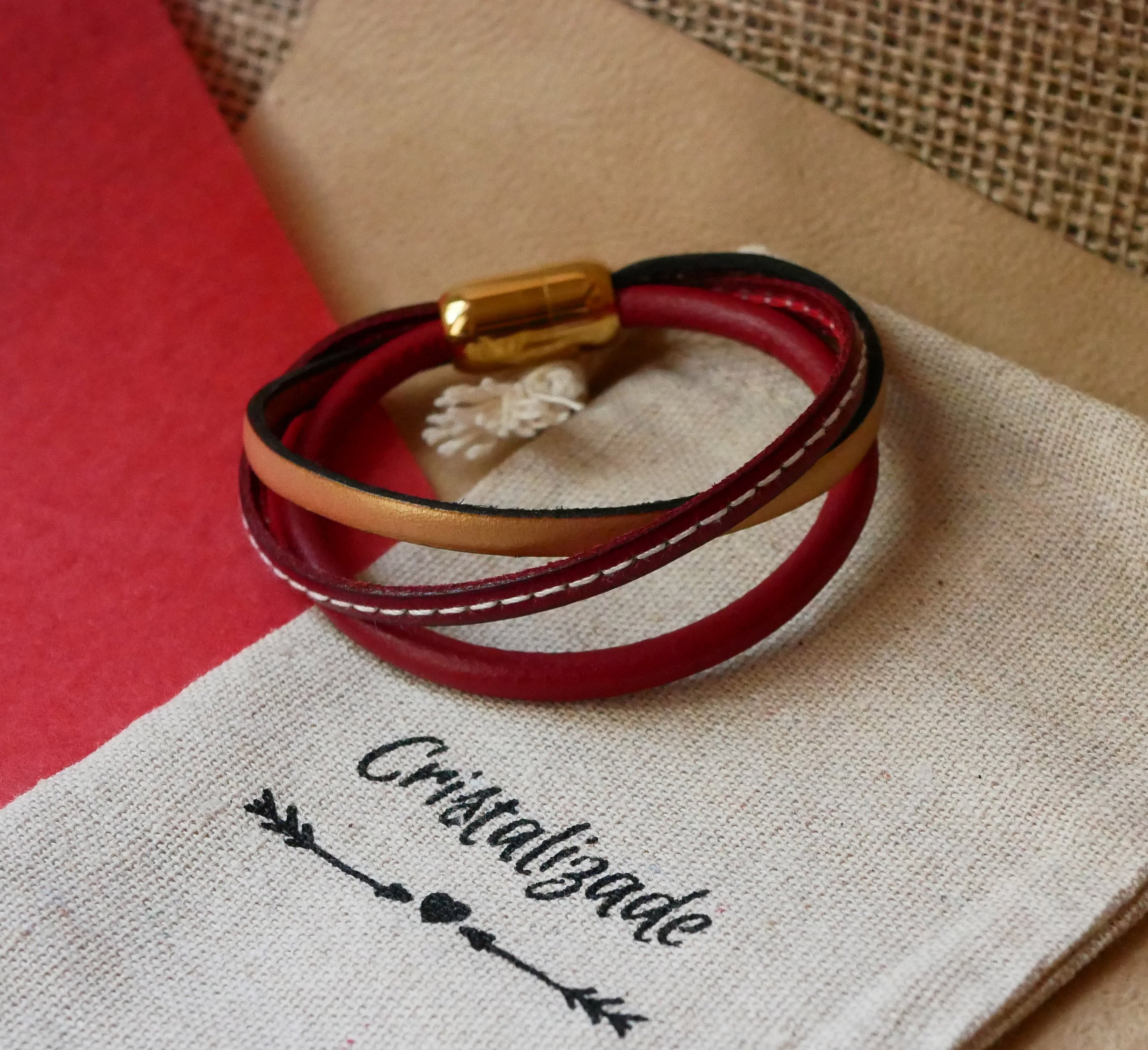 Rood en gouden multileren dames manchet armband