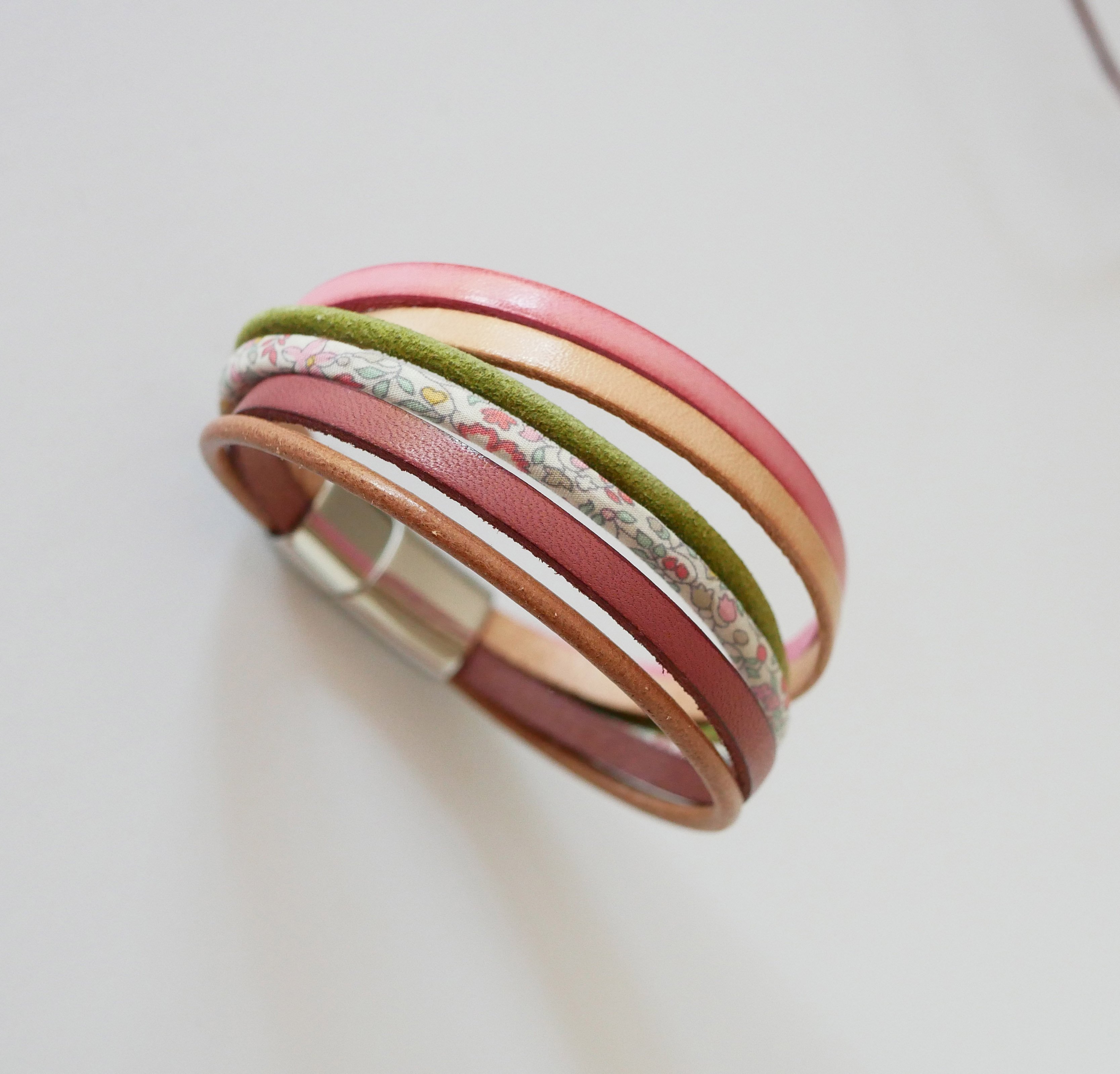 Pastel leer en bloemen Liberty koord manchet armband