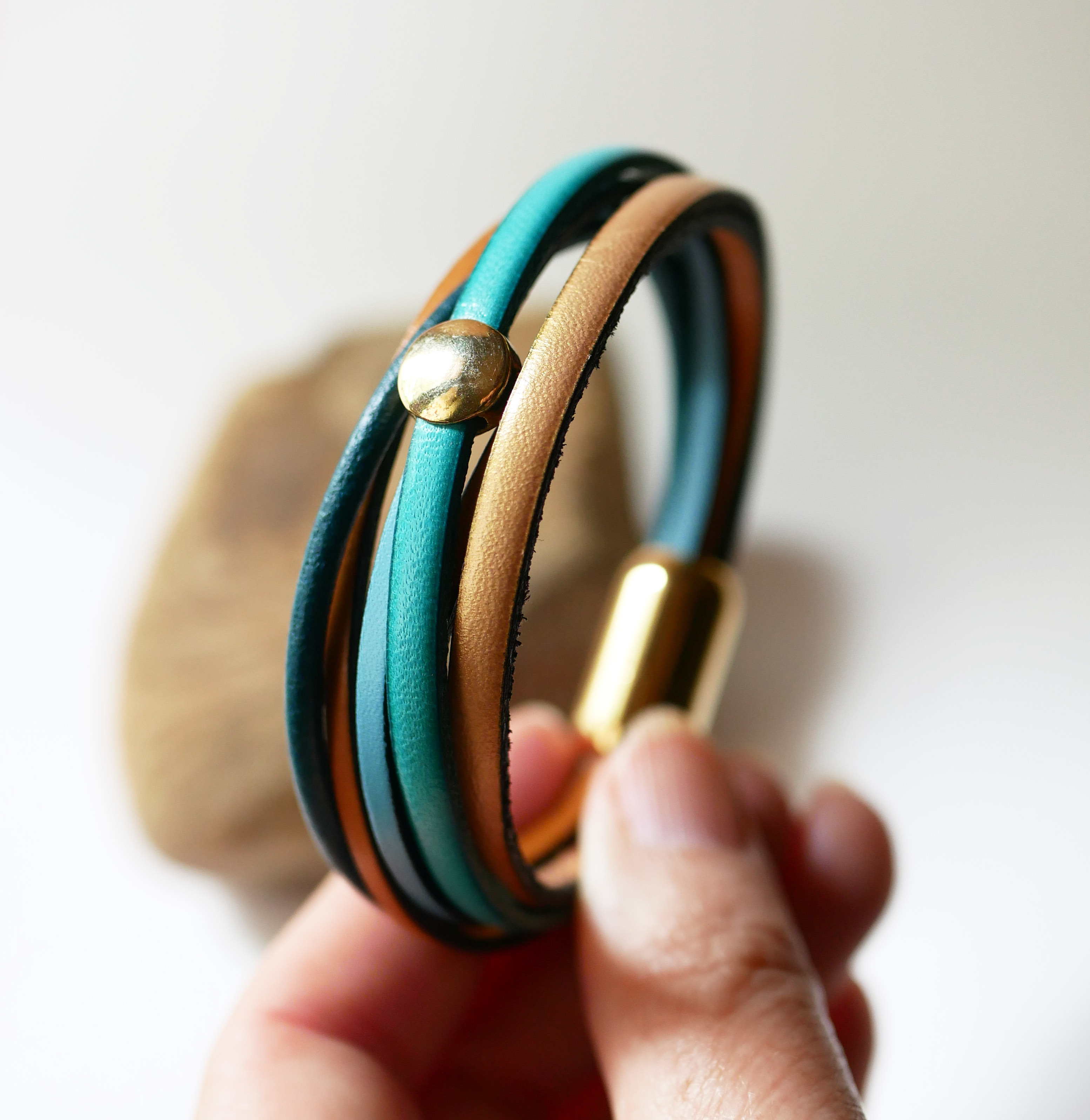 Blauw en gouden manchetarmband voor dames