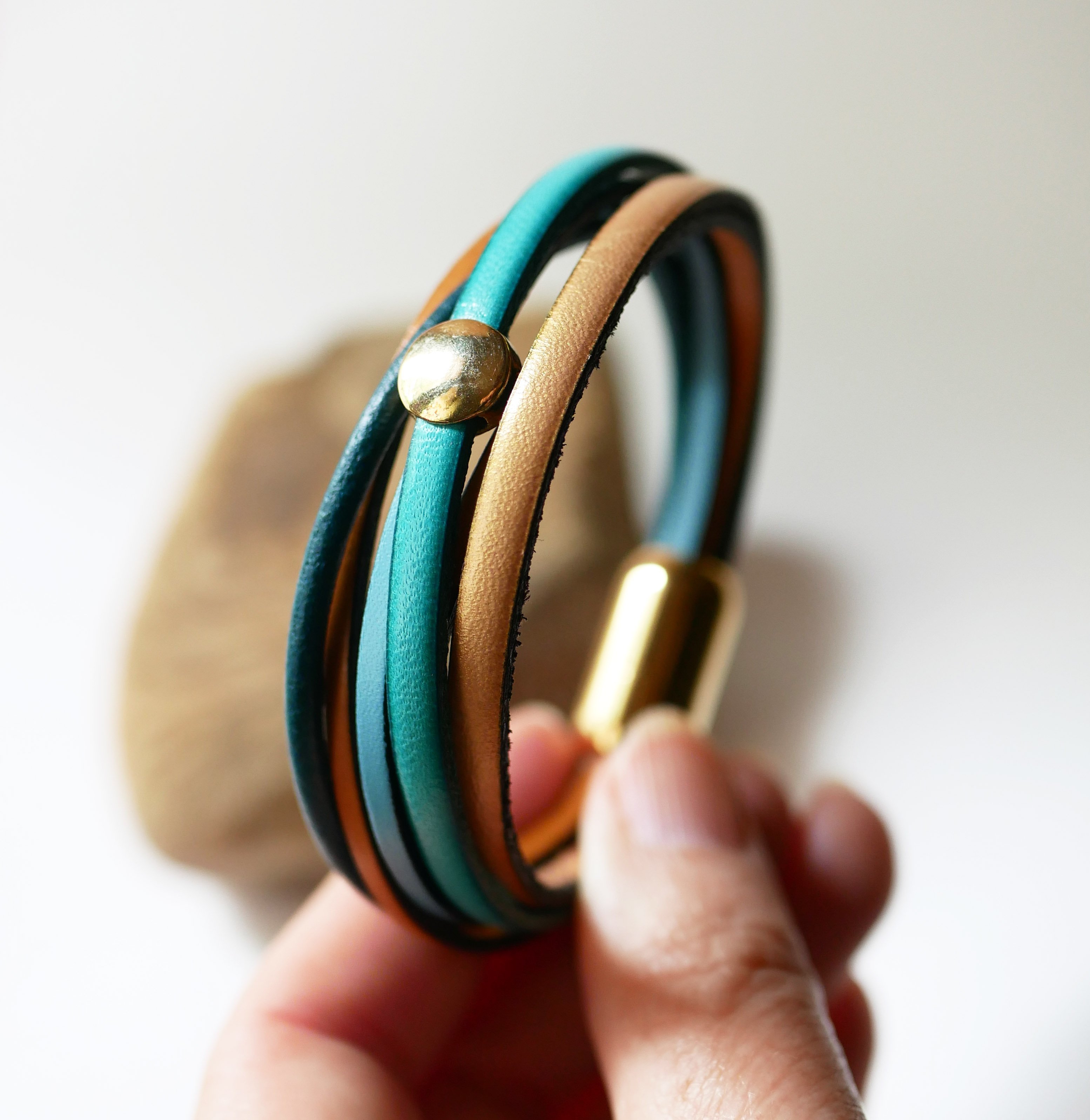 Blauw en gouden manchetarmband voor dames