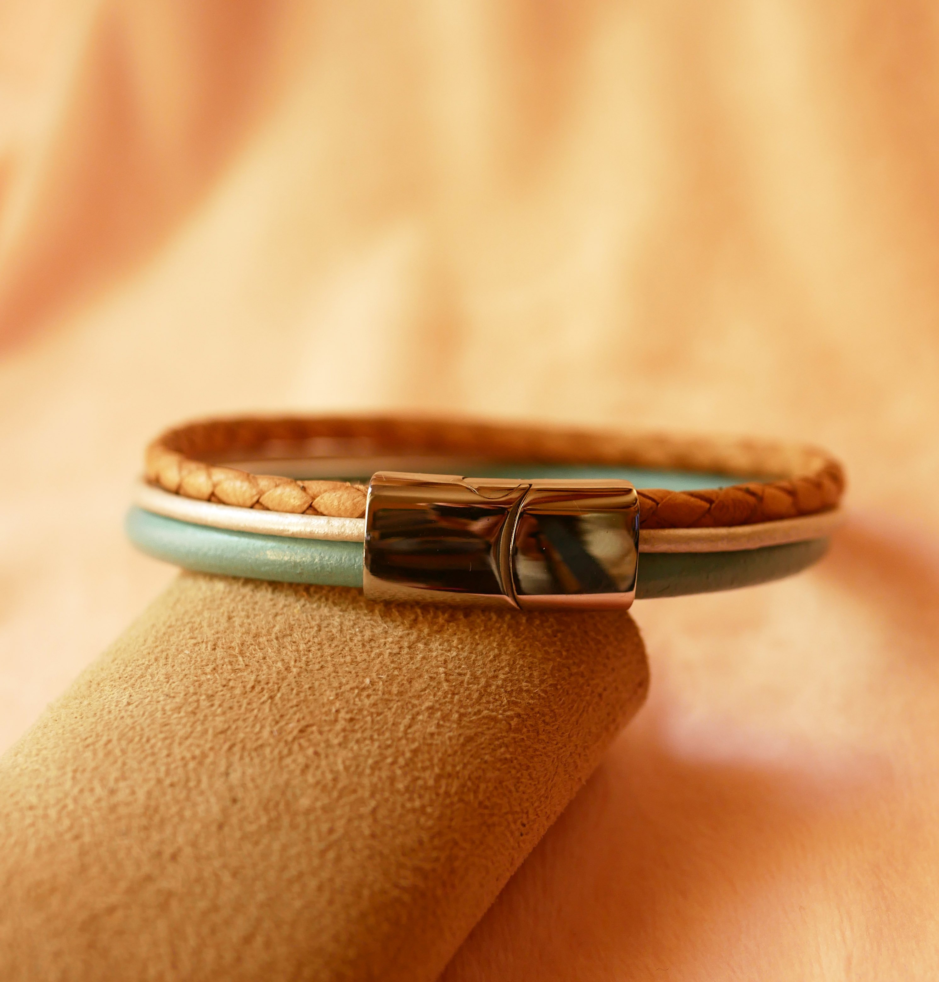 Beige en turquoise manchet armband