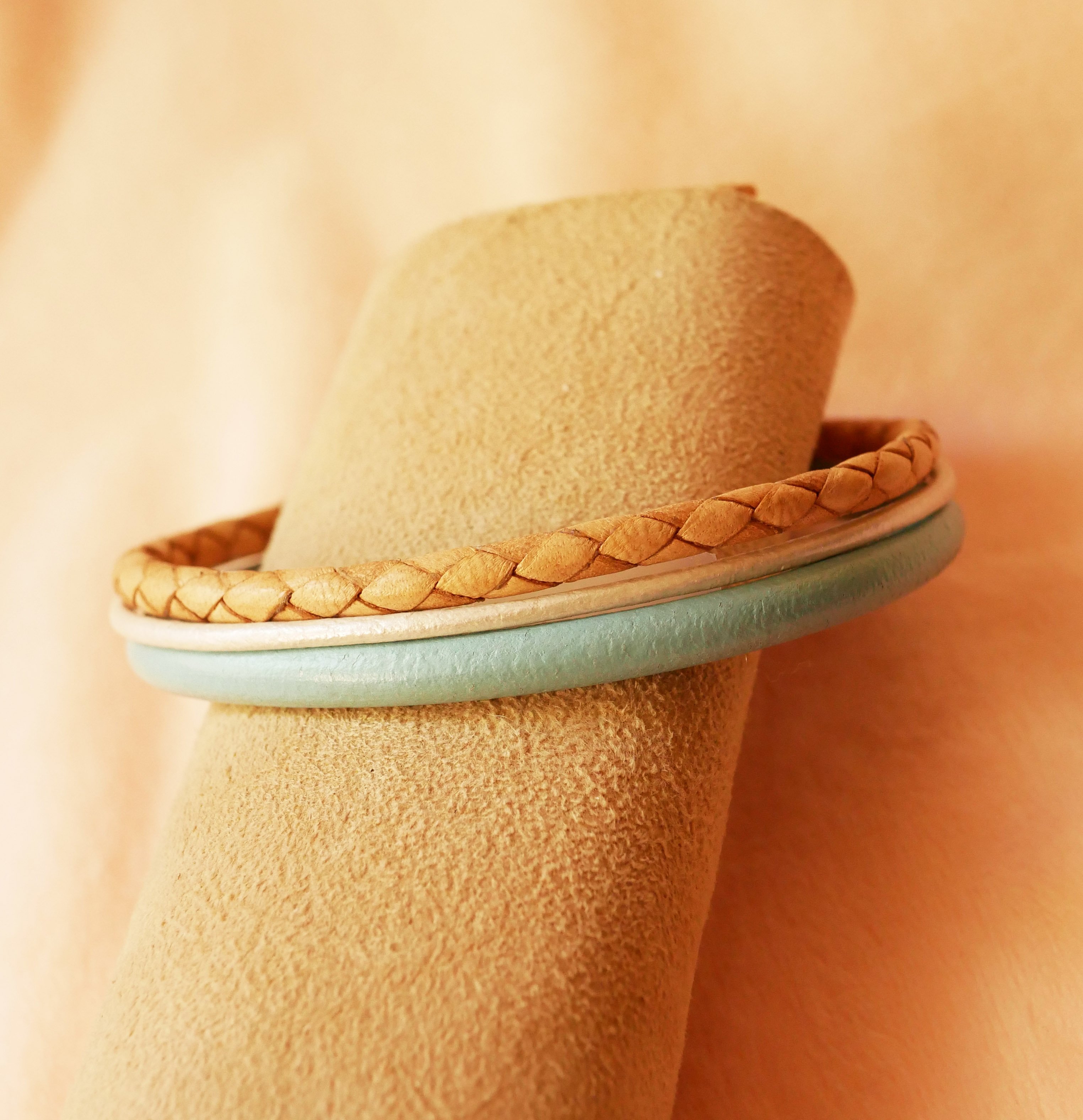 Beige en turquoise manchet armband