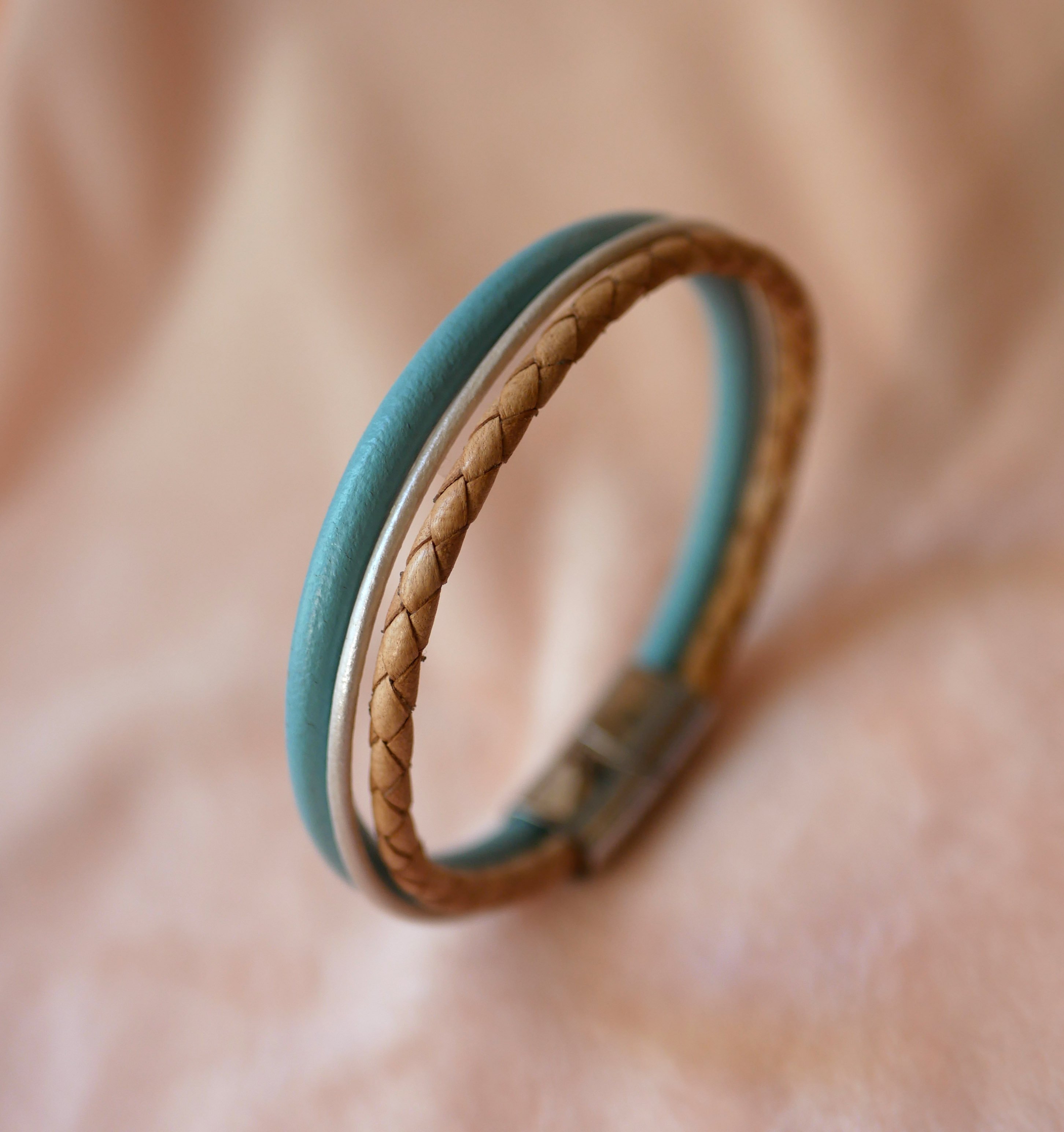 Beige en turquoise manchet armband