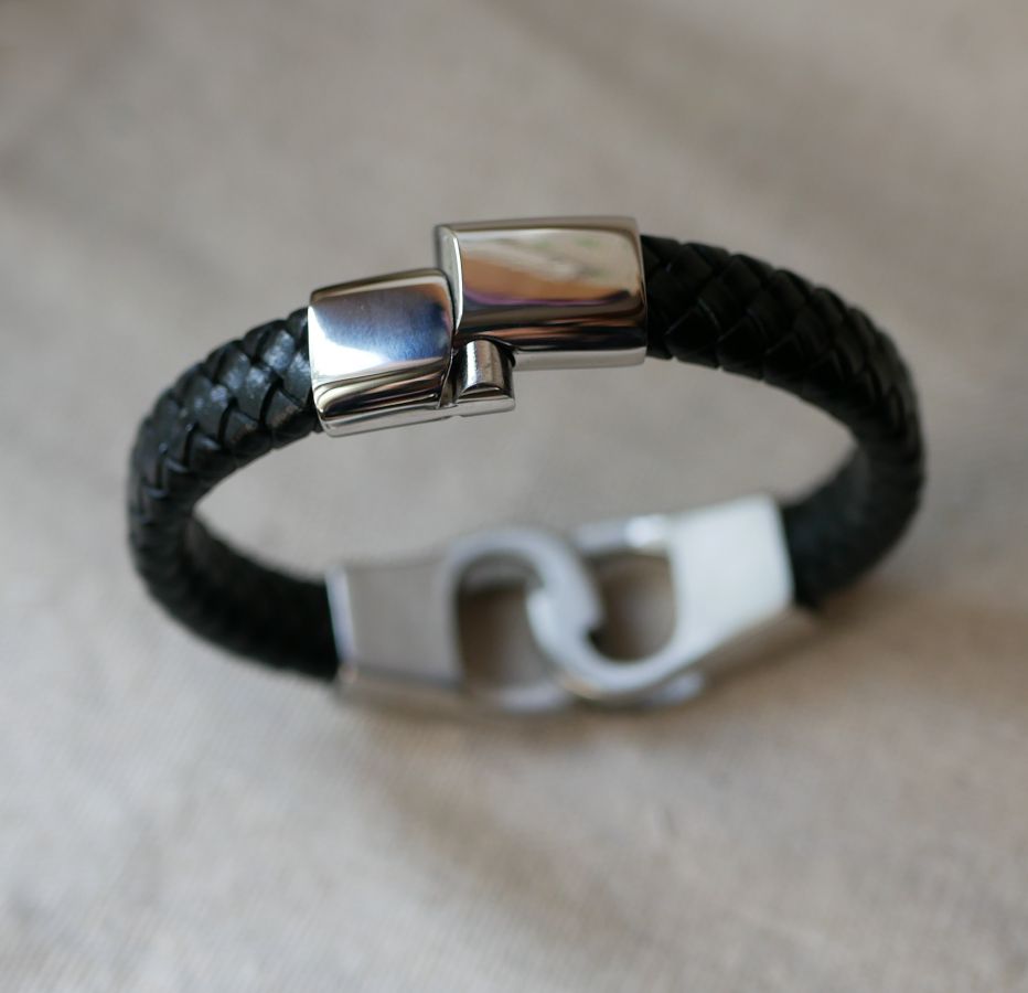 Gevlochten lederen handboei armband kleur en maat naar keuze