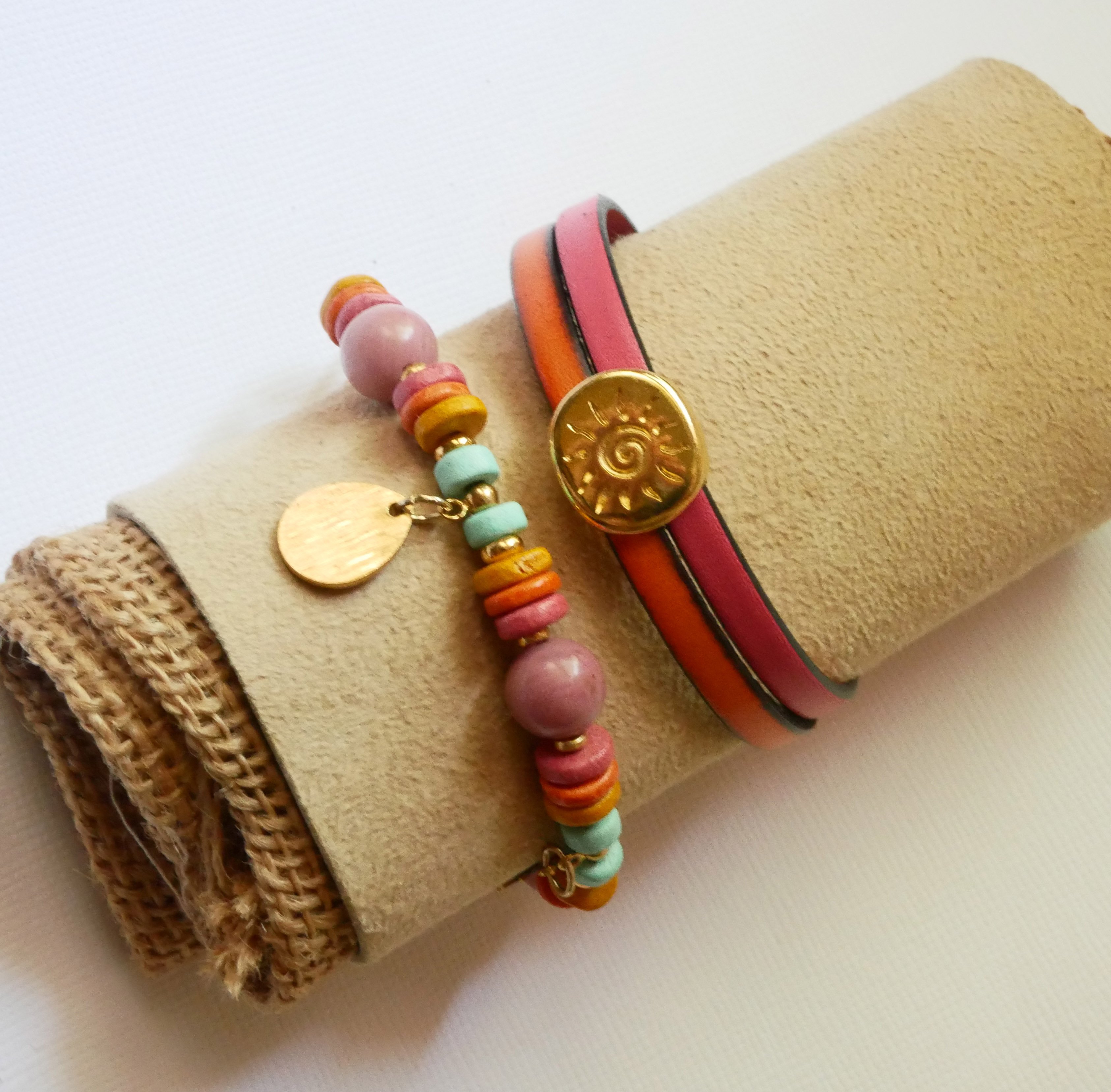 Soleil gouden armband op een duo van leer om te personaliseren en graveren