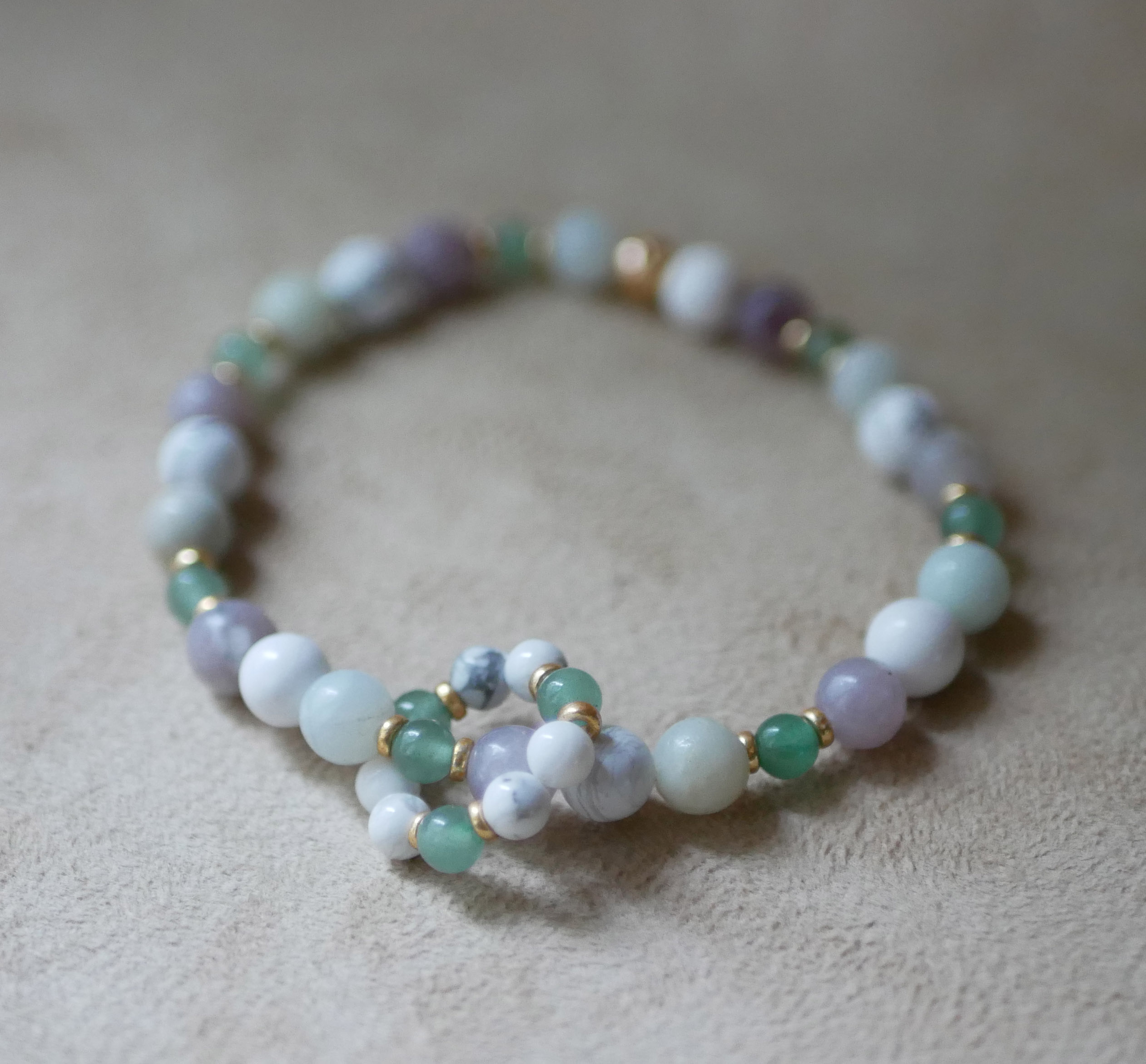 Aventurijn natuurstenen armband met miniparelring