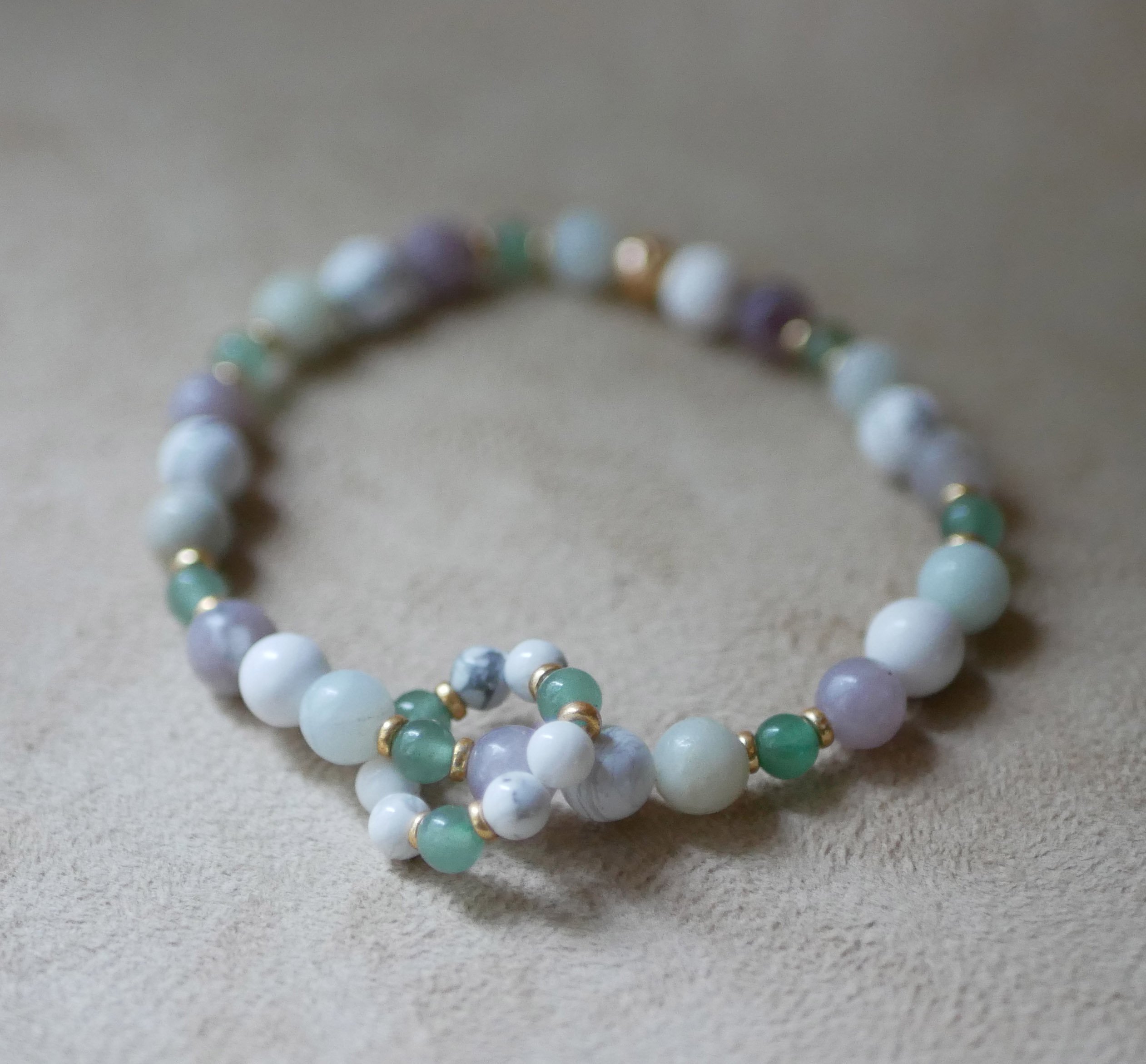 Aventurijn natuurstenen armband met miniparelring