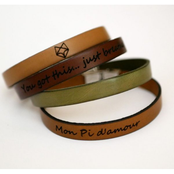 Aanpasbare gegraveerde leren armband voor mannen keuze van sluiting 